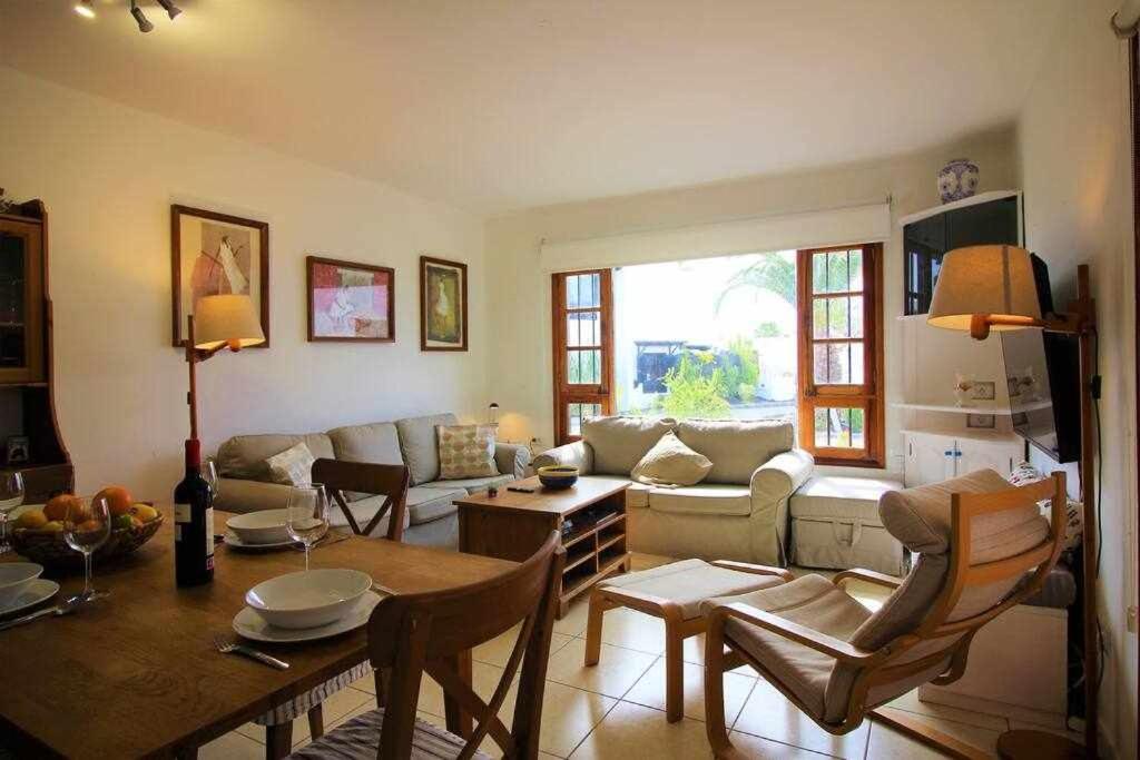 Apartmán Casa Barbara En Playa Bastian Costa Teguise Exteriér fotografie